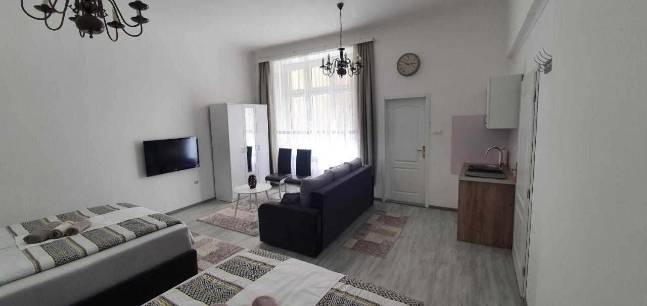Ferhadija A&E Apartment SJJ Esterno foto